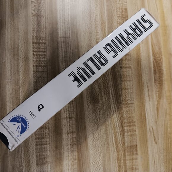 Staying Alive VHS 1983 TRAVOLTA Sylvester Stallone Dance Disco Cult  Bee Gees VG - Picture 2 of 8